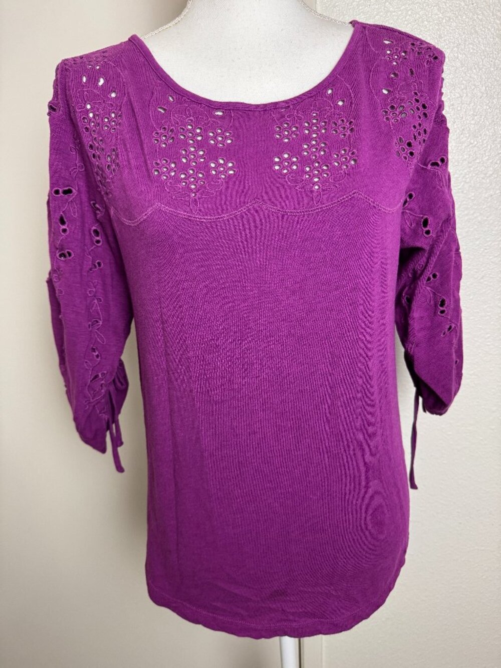 Soft Surroundings Purple Fuchsia Embroidered Eyelet Top 3/4 Sleeve Boho Blouse